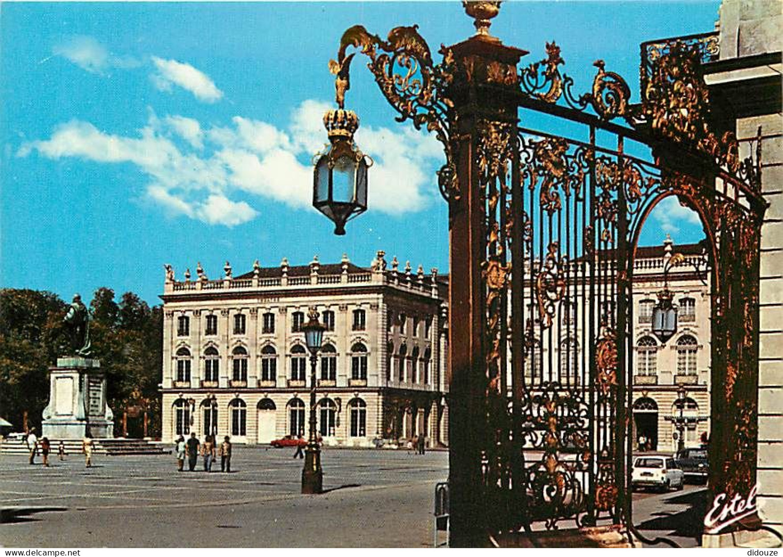 54 - Nancy - La Place Stanislas - Statue De Stanislas Leczinsky - Grilles En Fer Forgé De Jean Lamour - CPM - Voir Scans - Nancy