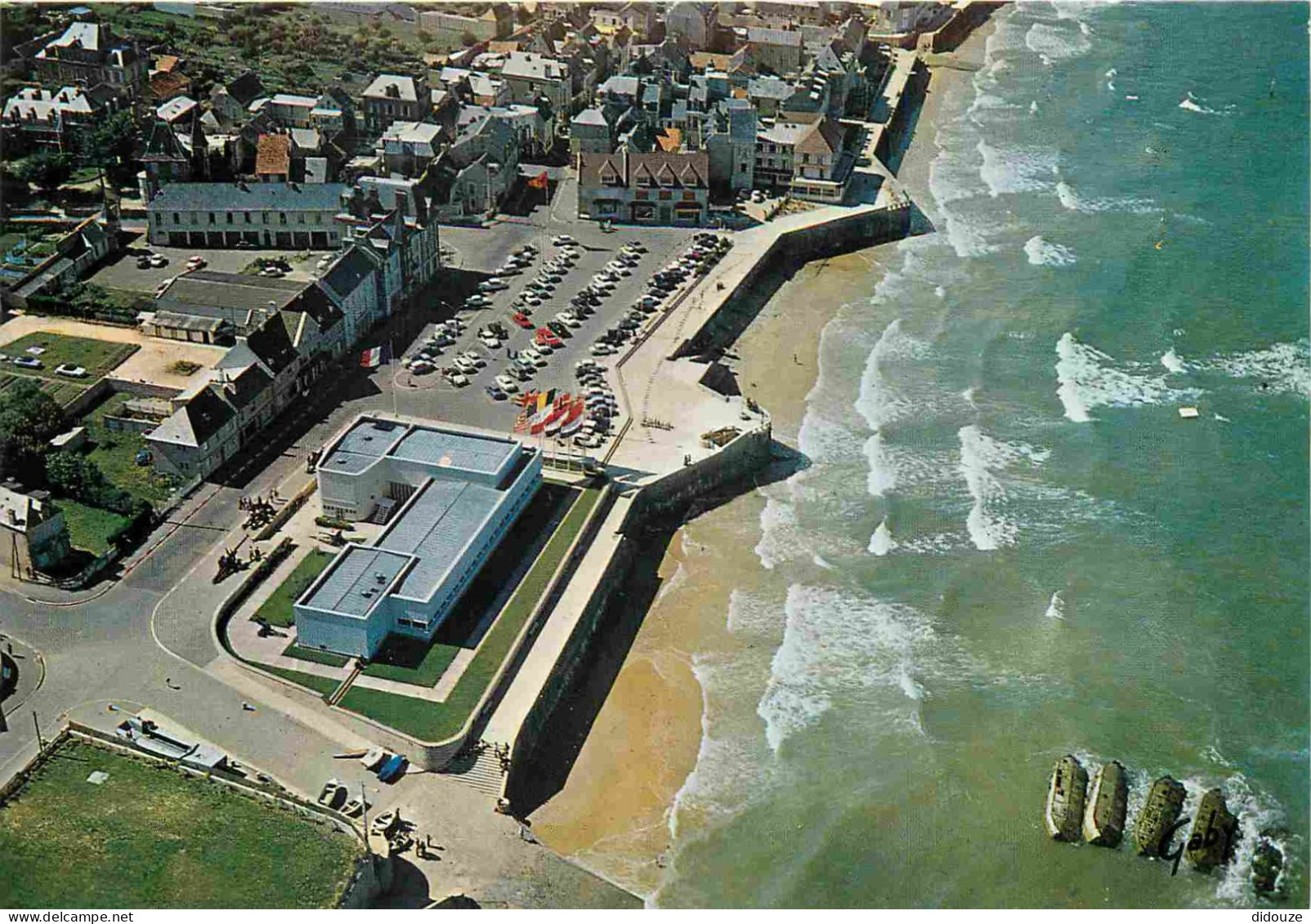 14 - Arromanches - Port Winston - Vue Générale Aérienne Et Le Musée Du Débarquement - CPM - Carte Neuve - Voir Scans Rec - Arromanches