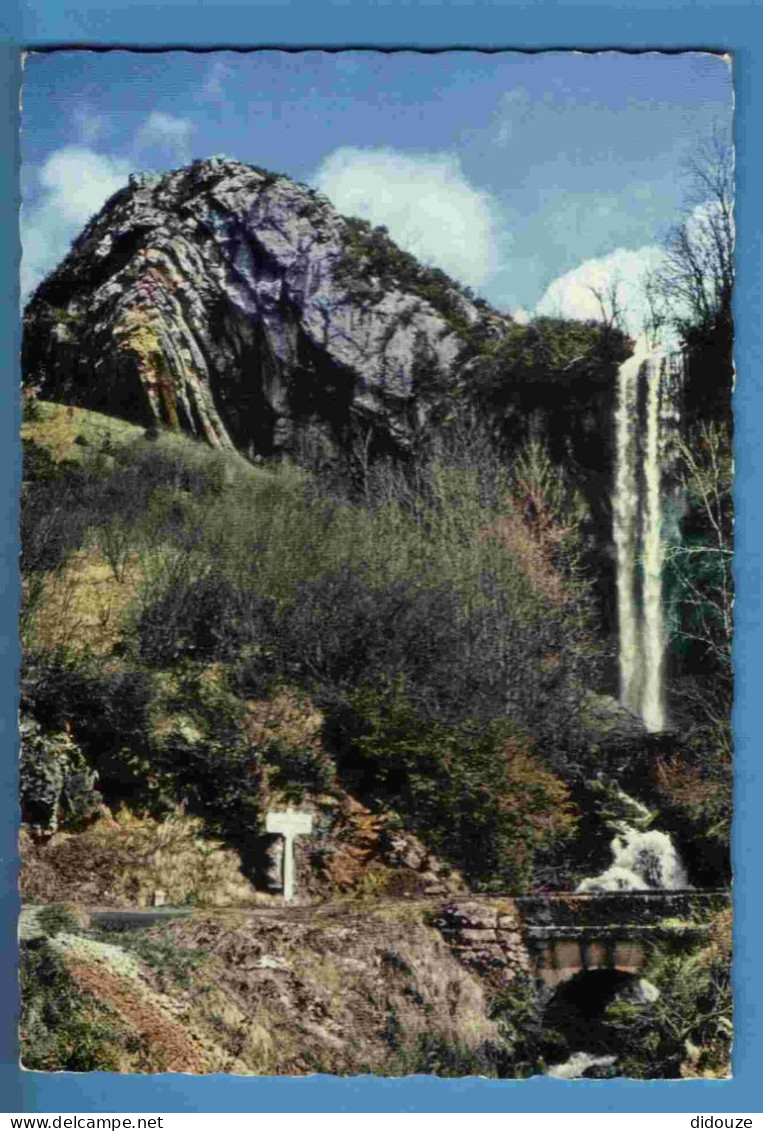 39 - Jura - Route De Saint Claude à La Faucille Par Mijoux - Le Chapeau De Gendarme - Carte Vierge - Autres & Non Classés