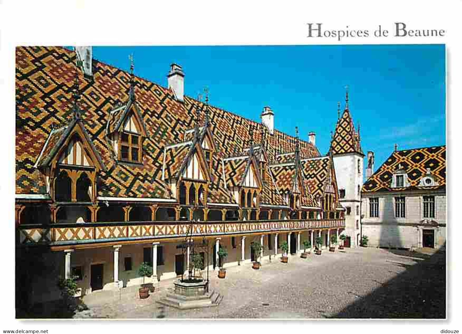 21 - Beaune - L'Hotel Dieu - La Cour D'honneur - CPM - Voir Scans Recto-Verso - Beaune