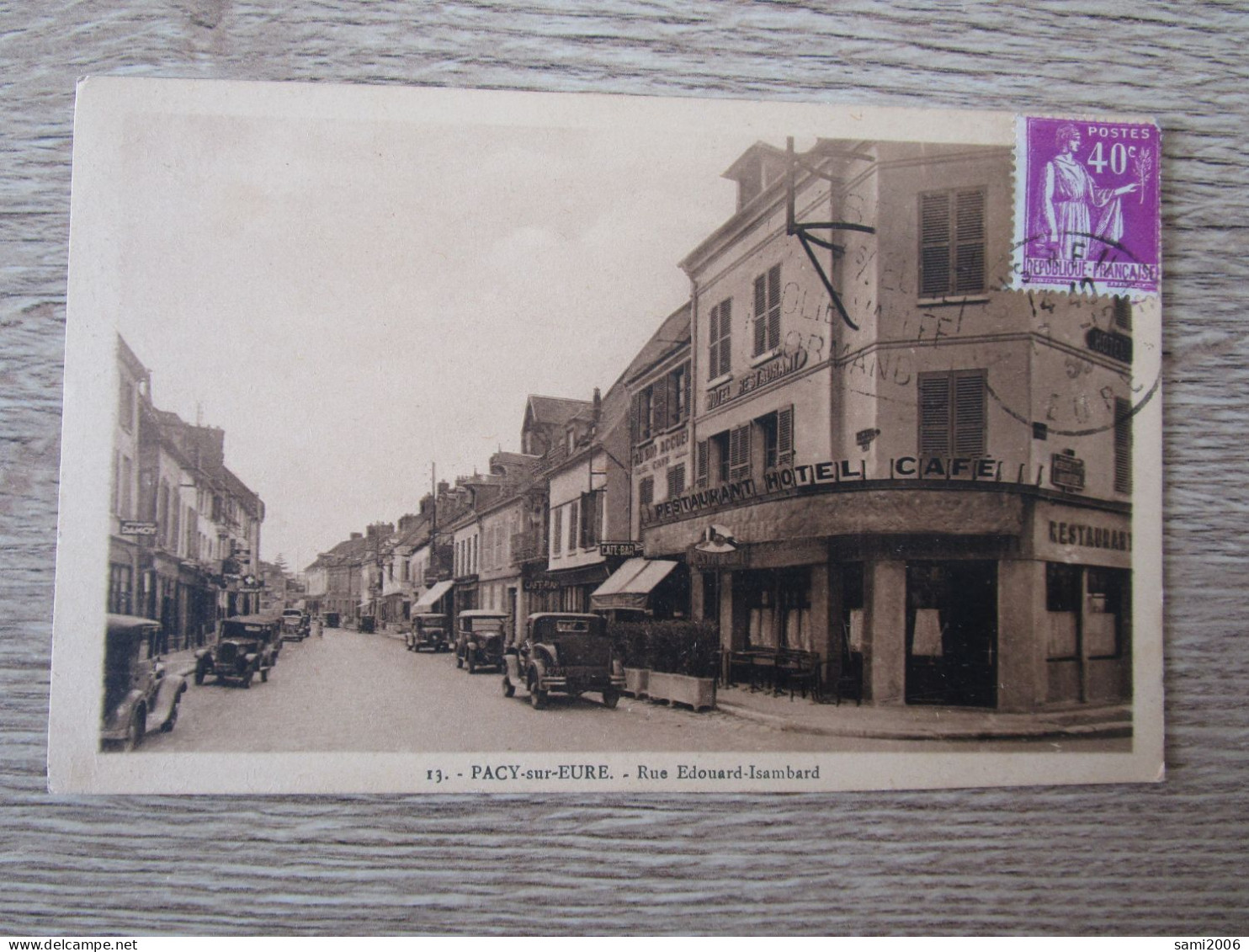 27 PACY SUR EURE RUE EDOUARD ISAMBARD HOTEL RESTAURANT VOITURES ANCIENNES - Pacy-sur-Eure