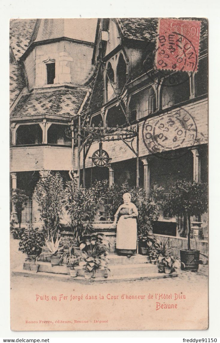 21 . Beaune . Hôtel Dieu  . La Cour D'Honneur . Le Puits En Fer Forgé . 1907 - Beaune