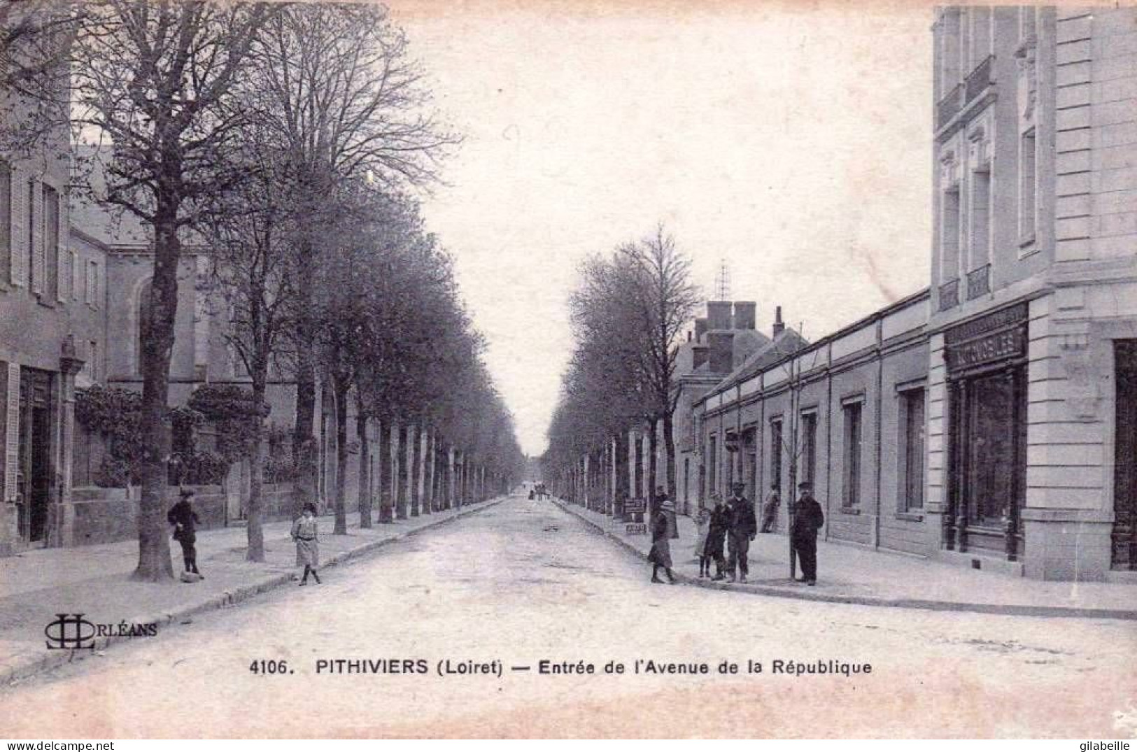 45 - Loiret -   PITHIVIERS - Entrée De L Avenue De La République - Pithiviers