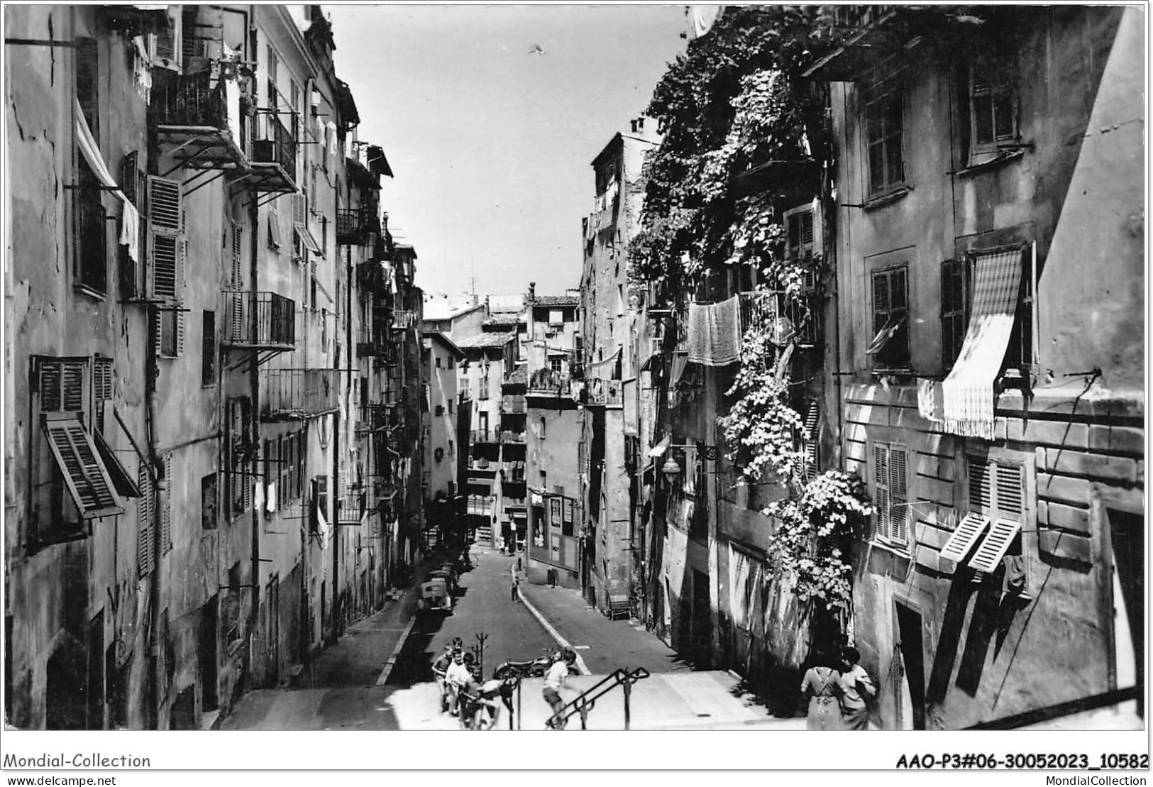 AAOP3-06-0244 - NICE - La Vieille Ville Pittoresque - Life In The Old Town (Vieux Nice)