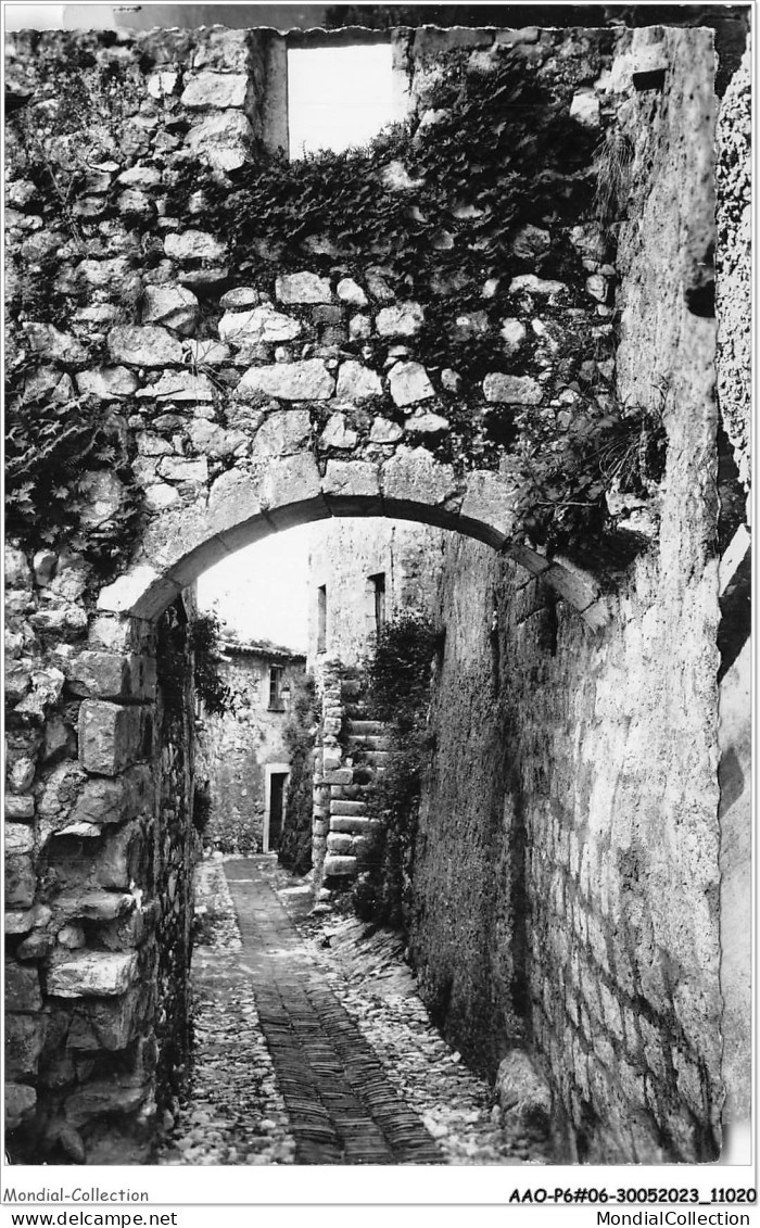 AAOP6-06-0464 - LA COTE D'AZUR - GOURDON - La Route De GRASSE  - Gourdon