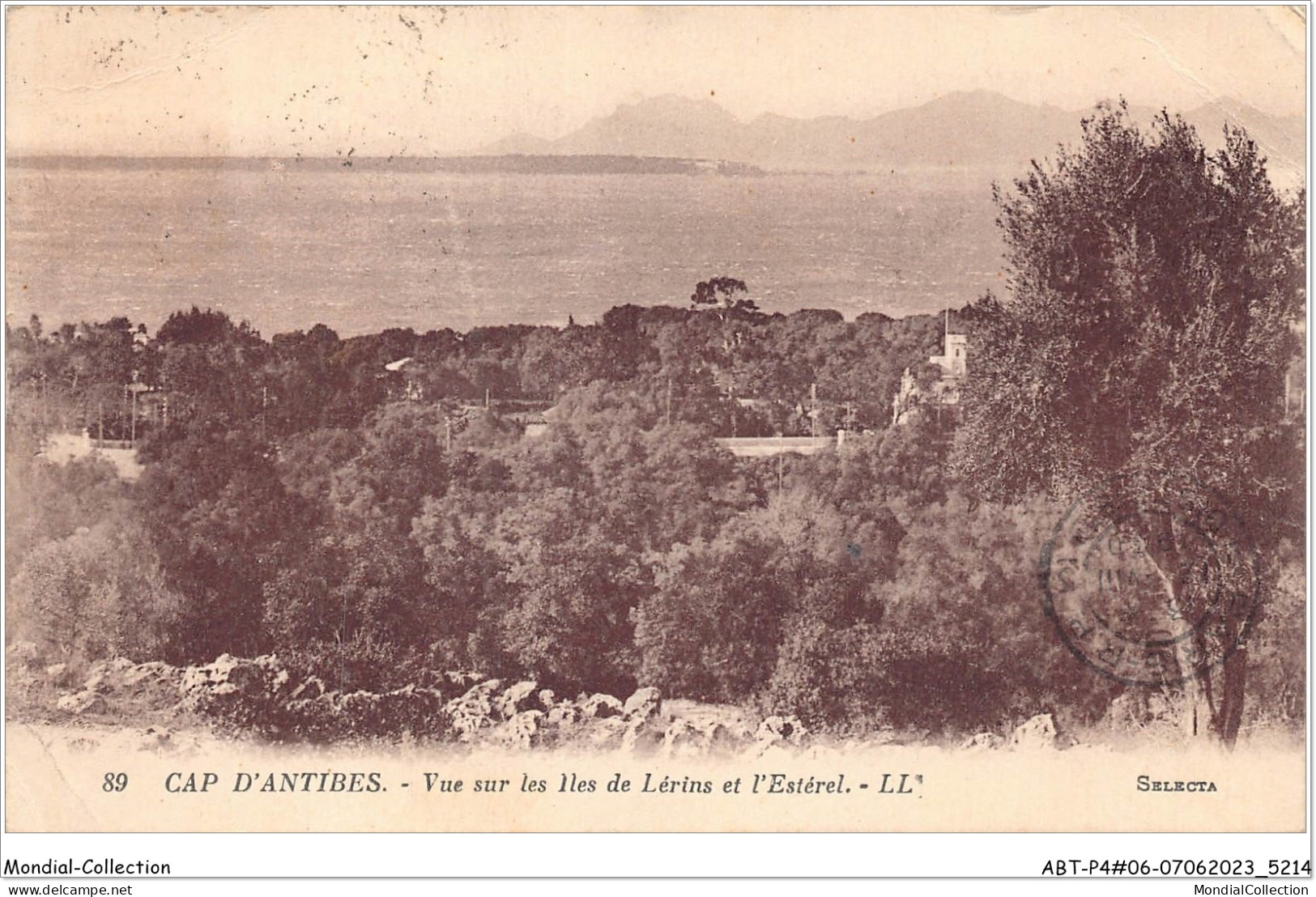 ABTP4-06-0295 - CAP D'ANTIBES - Vue Sur Les Iles De Lerins Et L'Esterel - Cap D'Antibes - La Garoupe