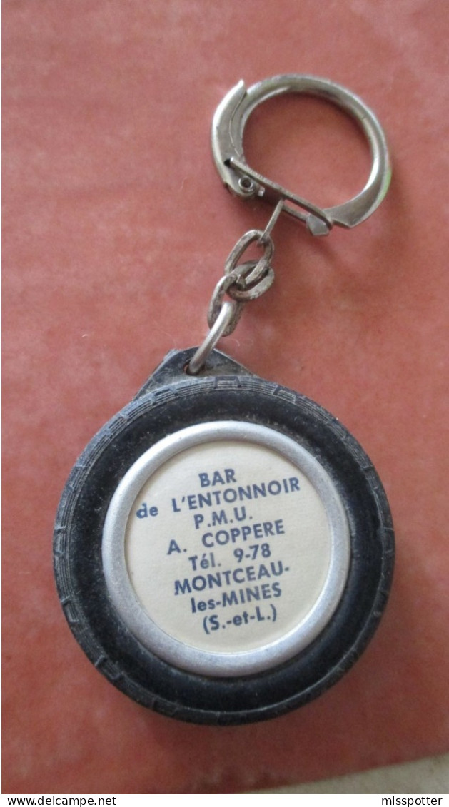 Porte Clé Vintage Bar De L'entonnoir PMU Montceau-les-Mines - Porte-clefs