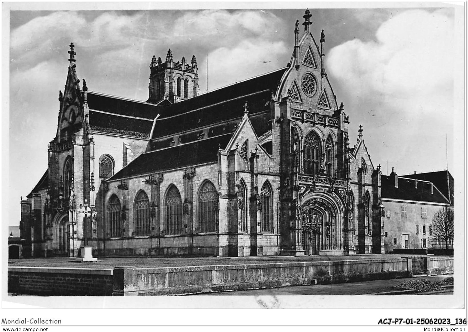 ACJP7-01-0583 - BOURG - Eglise De Brou - L'Ensemble - Brou - Iglesia