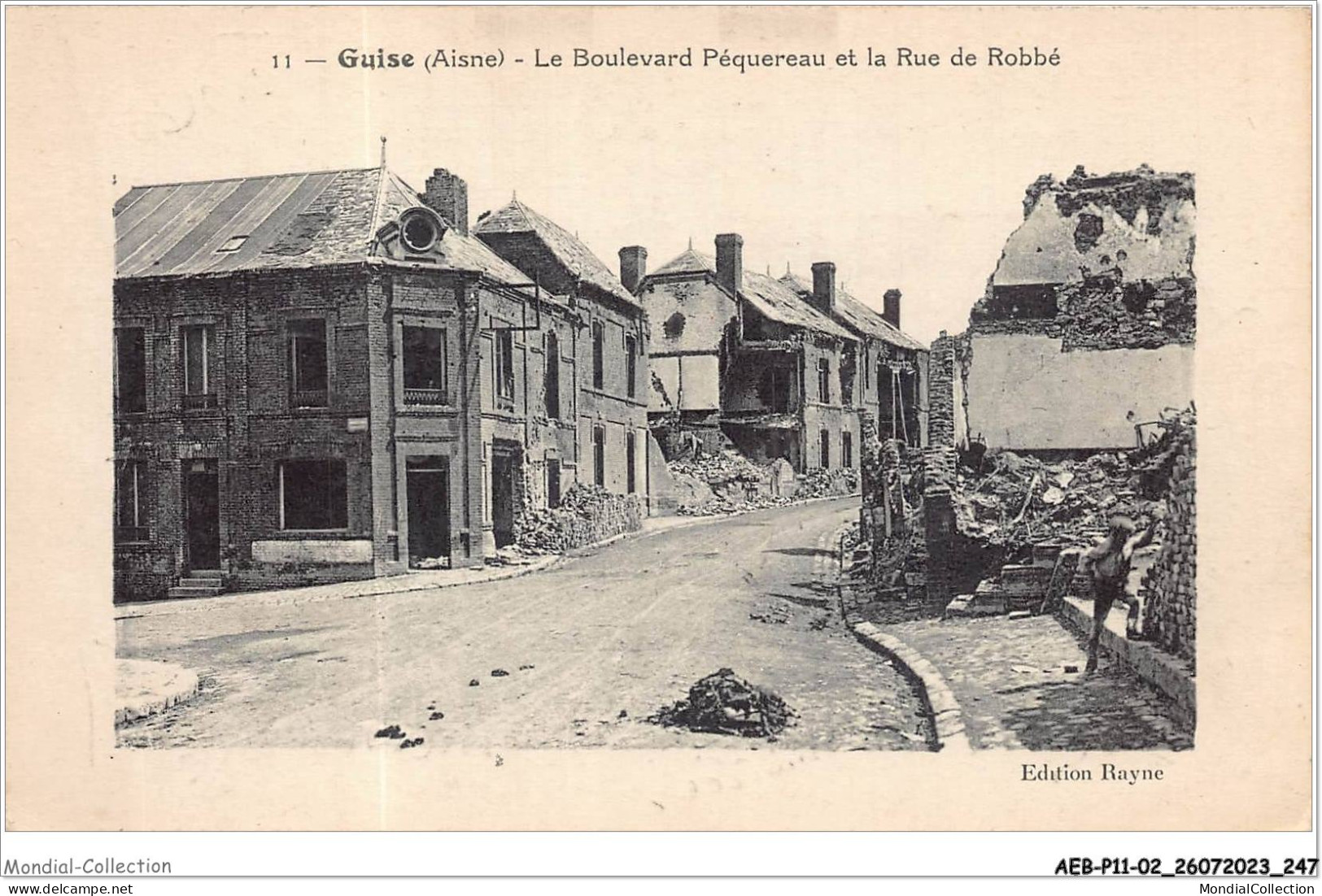 AEBP11-02-1120 - Guise - Le Boulevard Péquereau Et La Rue De Robbé  - Guise