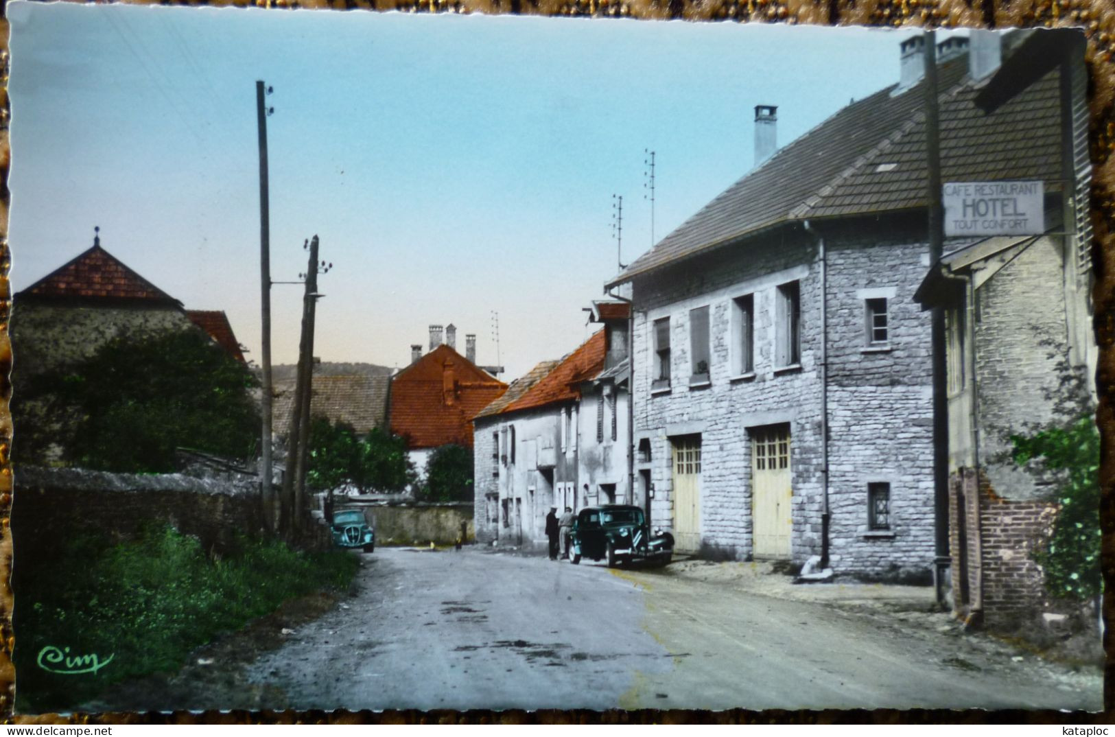 CARTE COLORISEE QUINGEY - 25 - ENTREE DU PAYS - TRACTION AVANT - SCANS RECTO VERSO - Other & Unclassified