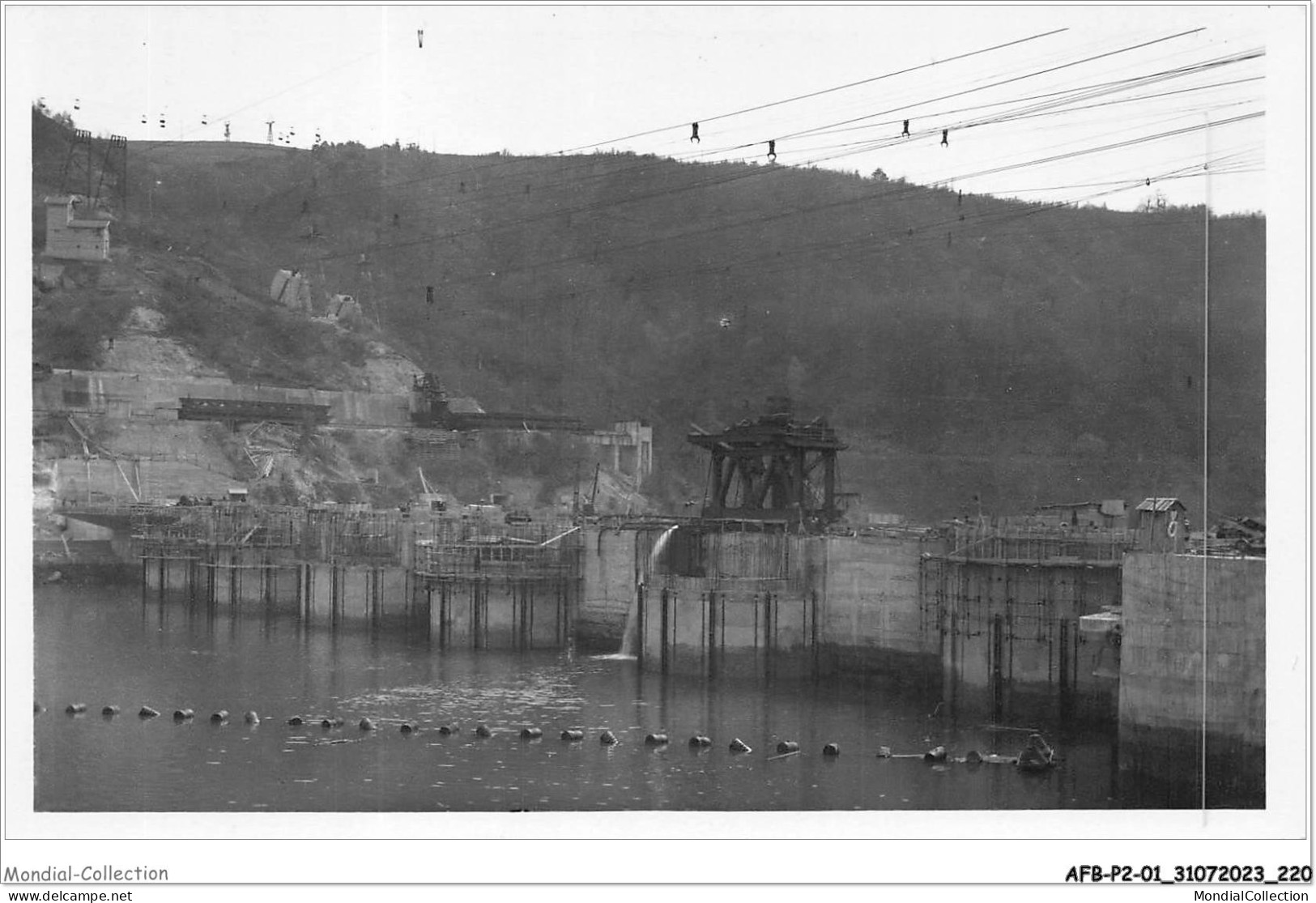 AFBP2-01-0218 - GENISSIAT - Barrage Vue Amont Lac Et Tours De Prises D'eau - Génissiat