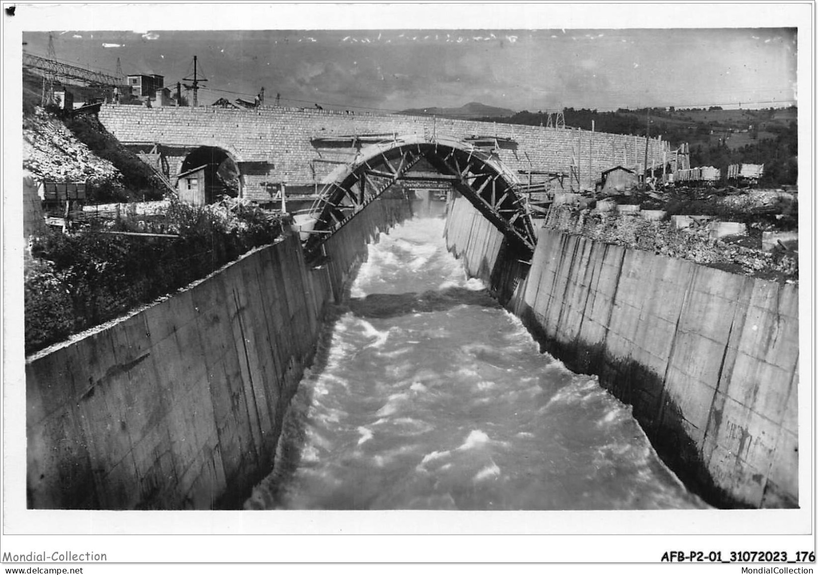 AFBP2-01-0196 - GENISSIAT - Canal évacuation De Crues - Génissiat