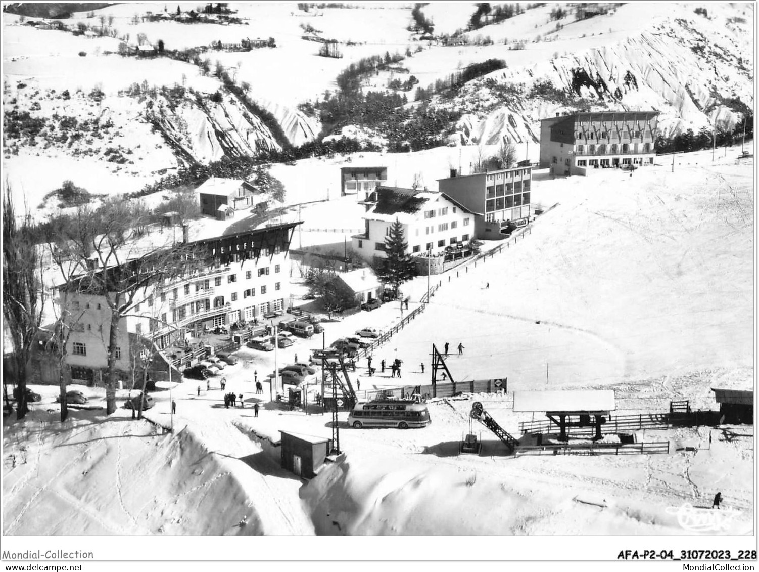 AFAP2-04-0202 - Les Alpes Enneigées - LE SAUZE-BARCELONNETTE - Les Hôtels - Barcelonnette