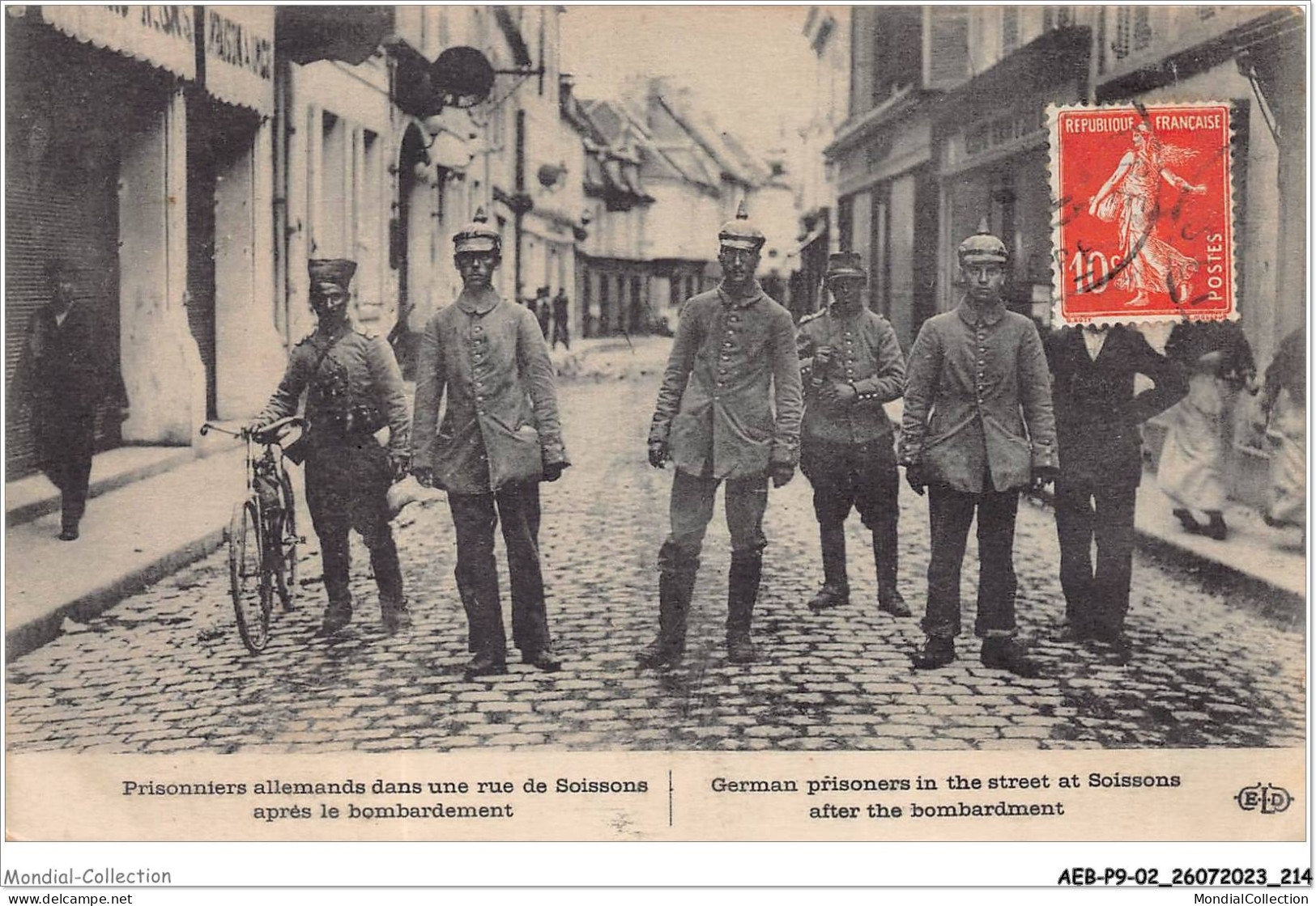 AEBP9-02-0884 - Prisonniers Allemands Dans Une Rue De Soissons Après Le Bombardement  - Soissons