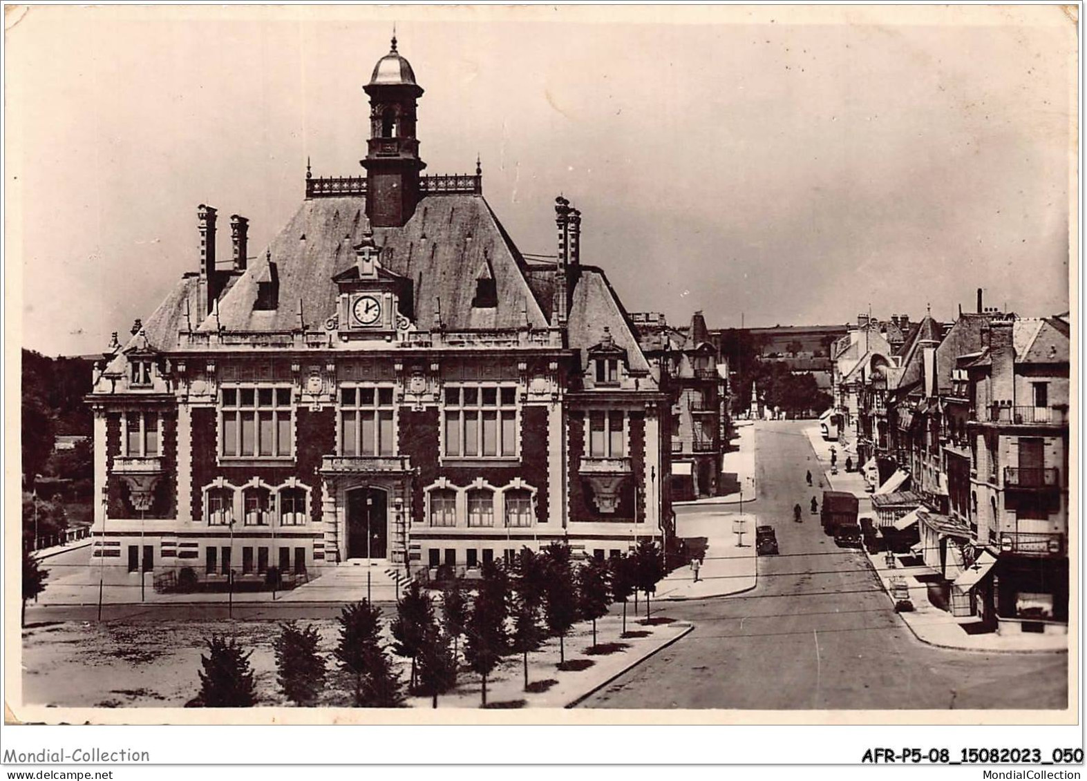 AFRP5-08-0361 - RETHEL - Hôtel De Ville Et Rue Pierre-curie - Rethel