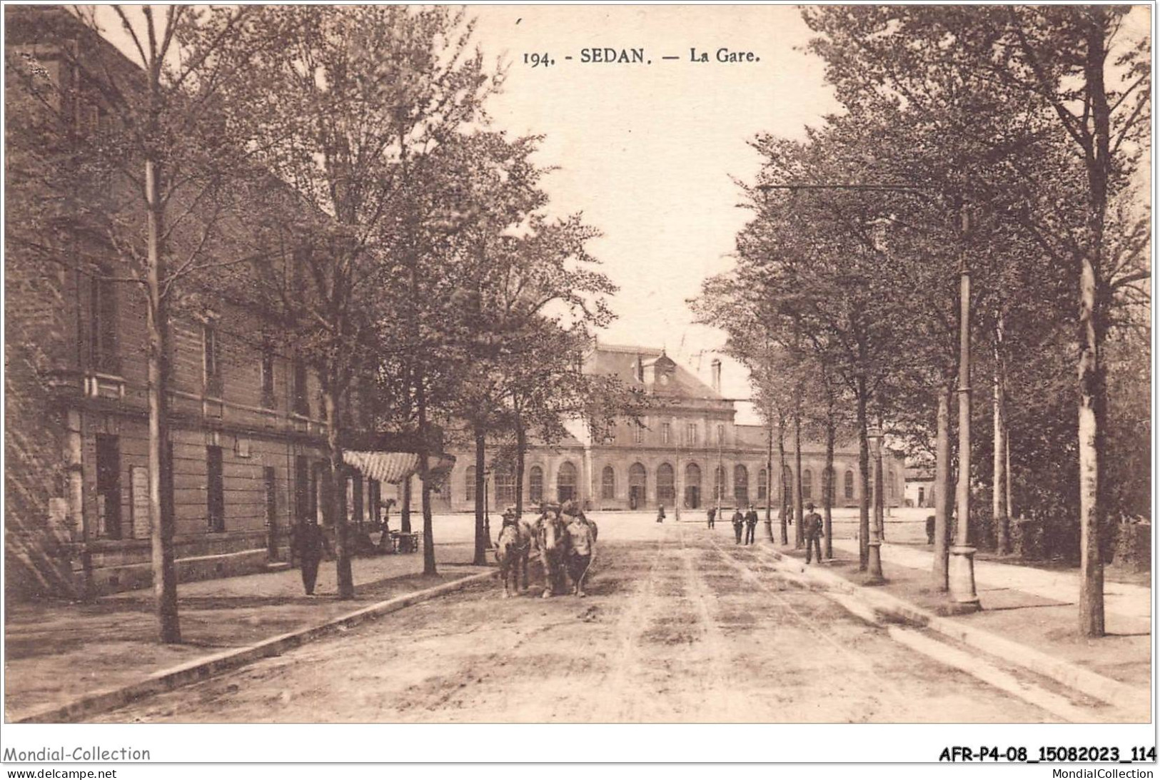 AFRP4-08-0305 - SEDAN - La Gare - Sedan