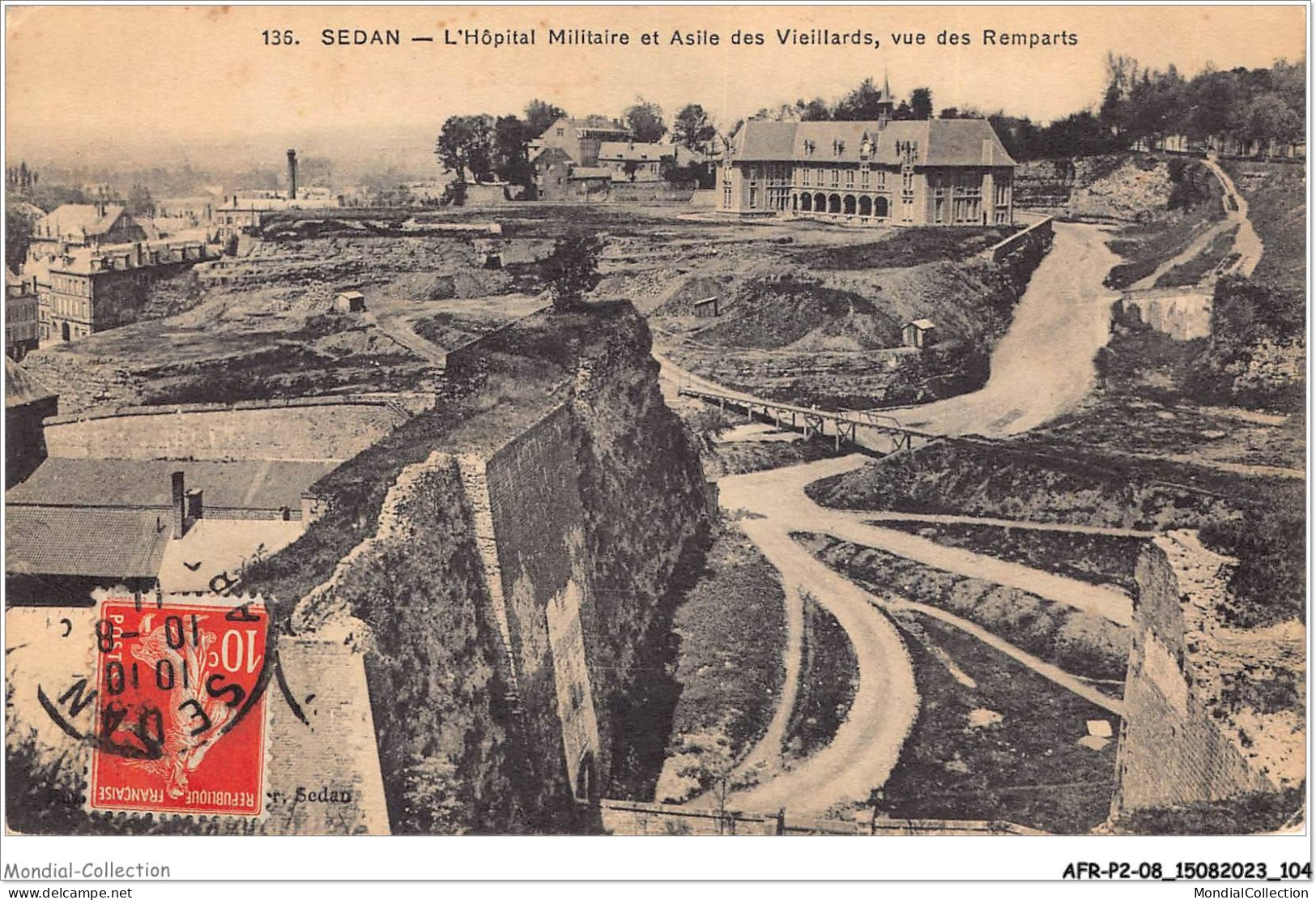 AFRP2-08-0116 - SEDAN - L'hôpital Militaire Et Asile Des Vieillards - Vue Des Remparts - Sedan