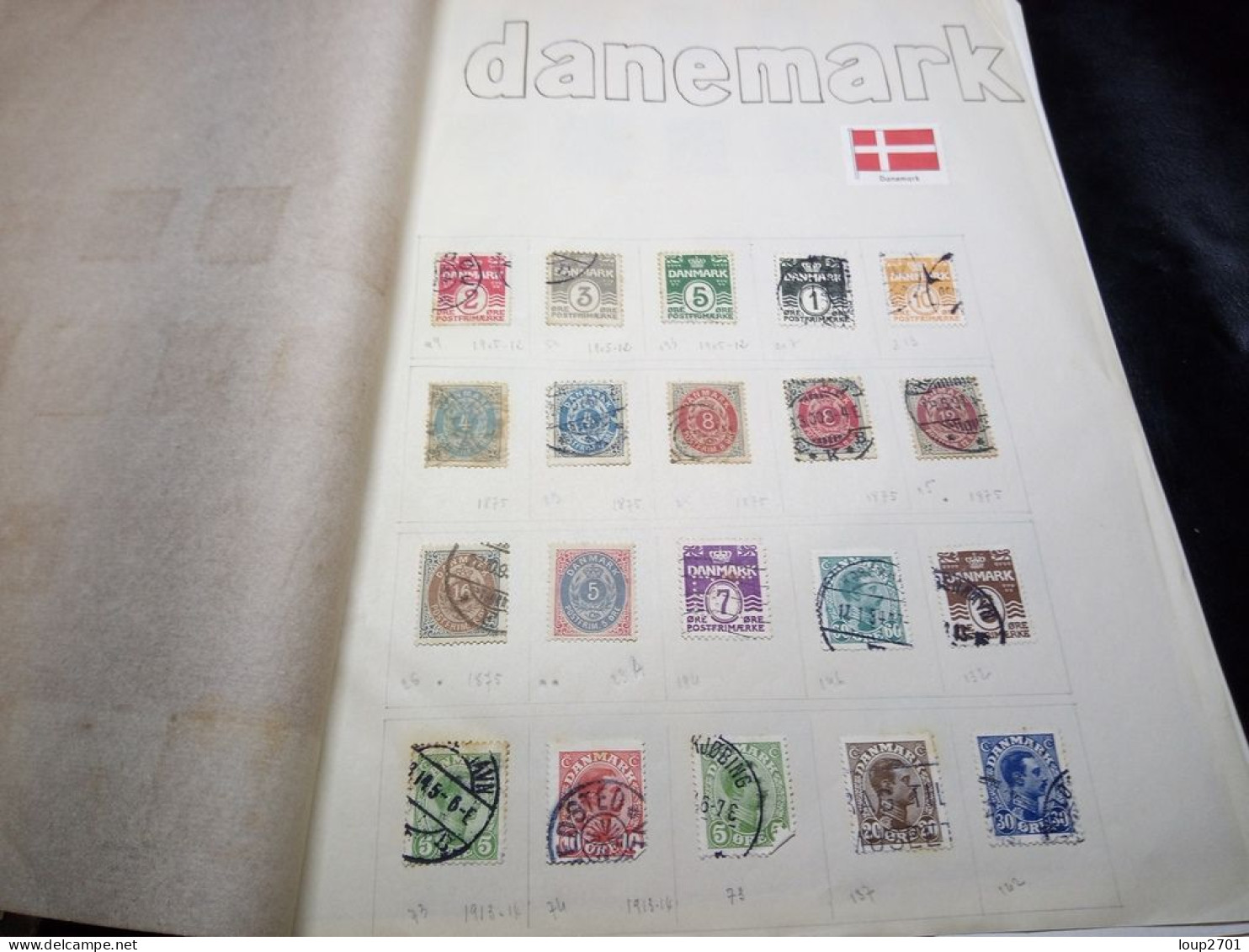 DM976 LOT FEUILLES SUEDE / DANEMARK ET DIVERS N / O COTE++ DEPART 10€