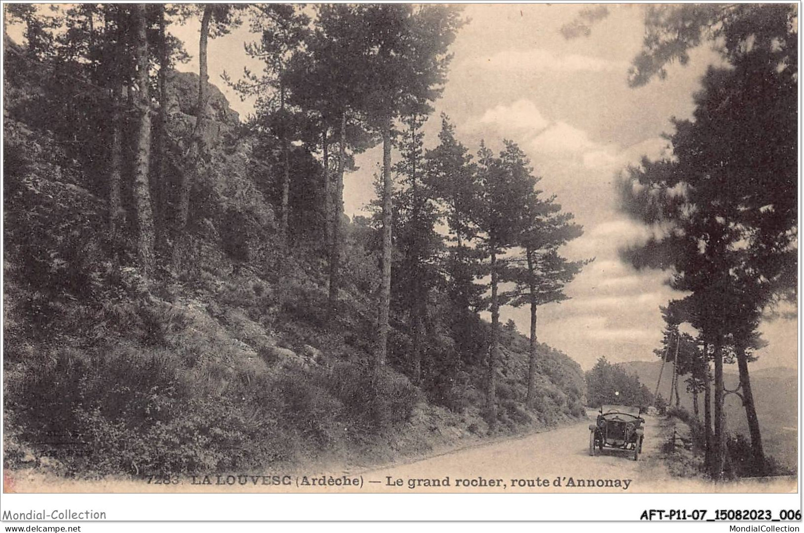 AFTP11-07-1011 - LA LOUVESC - Lae Grand Rocher Route Da-'annonay - La Louvesc
