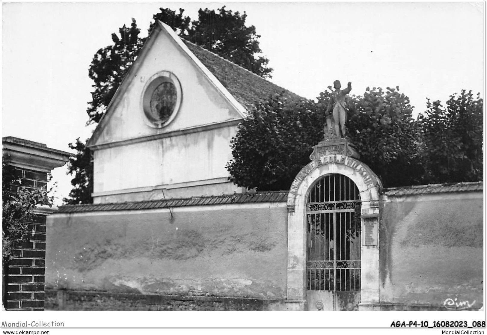 AGAP4-10-0334 - BRIENNE-LE-CHATEAU - Ancienne école Militaire  - Bar-sur-Aube