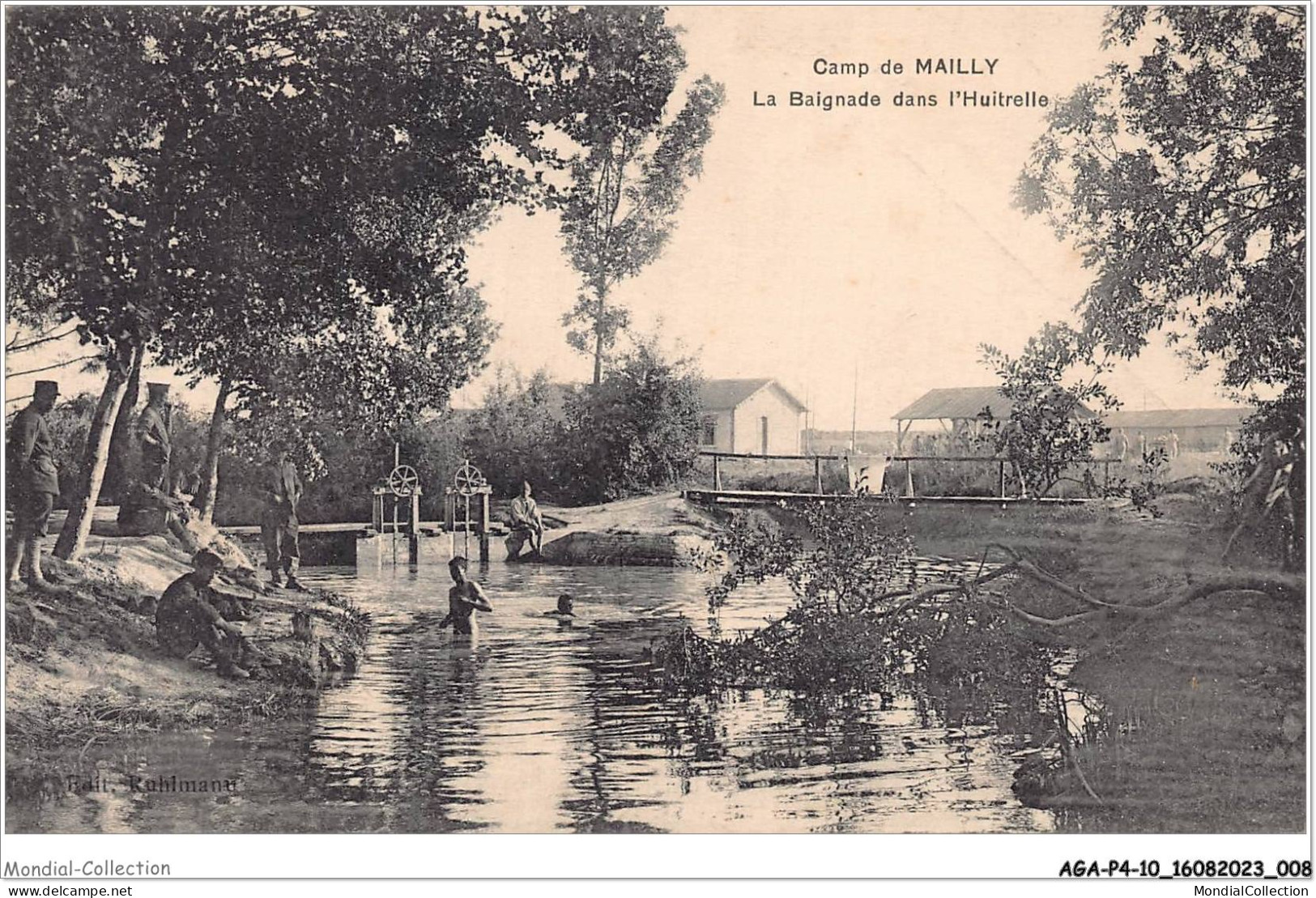 AGAP4-10-0294 - CAMP DE MAILLY - La Baignade Dans L'huitrelle  - Mailly-le-Camp