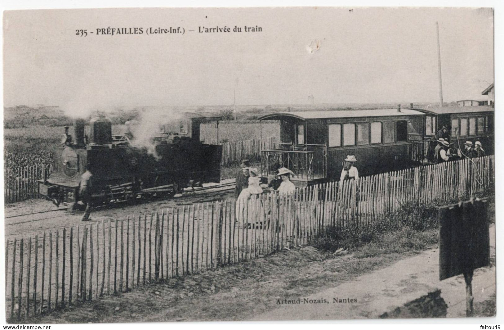 44 -  PREFAILLES - L'arrivée Du Train    4 - Préfailles