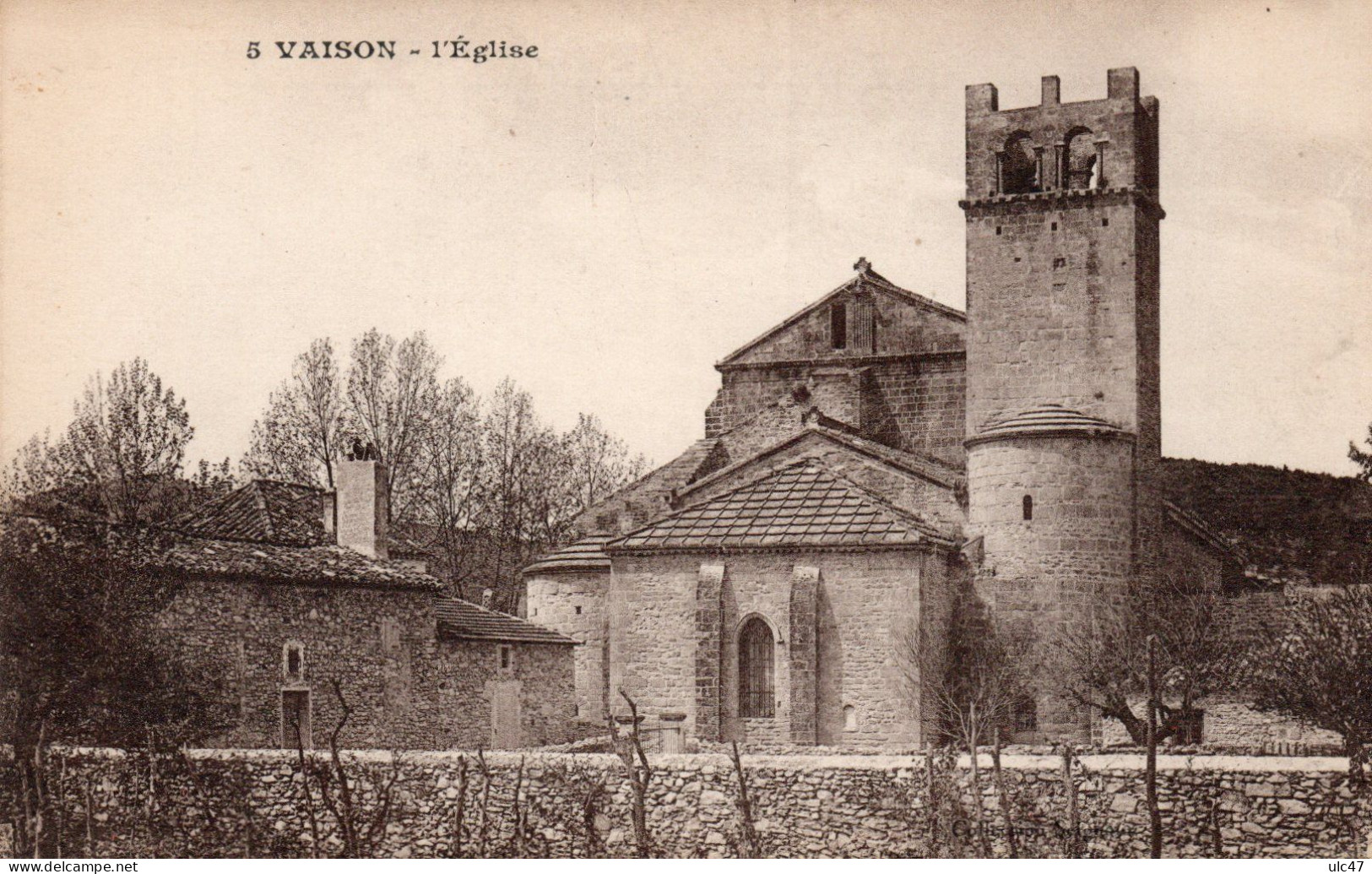 - 84 - VAISON. - L'Eglise - - Vaison La Romaine