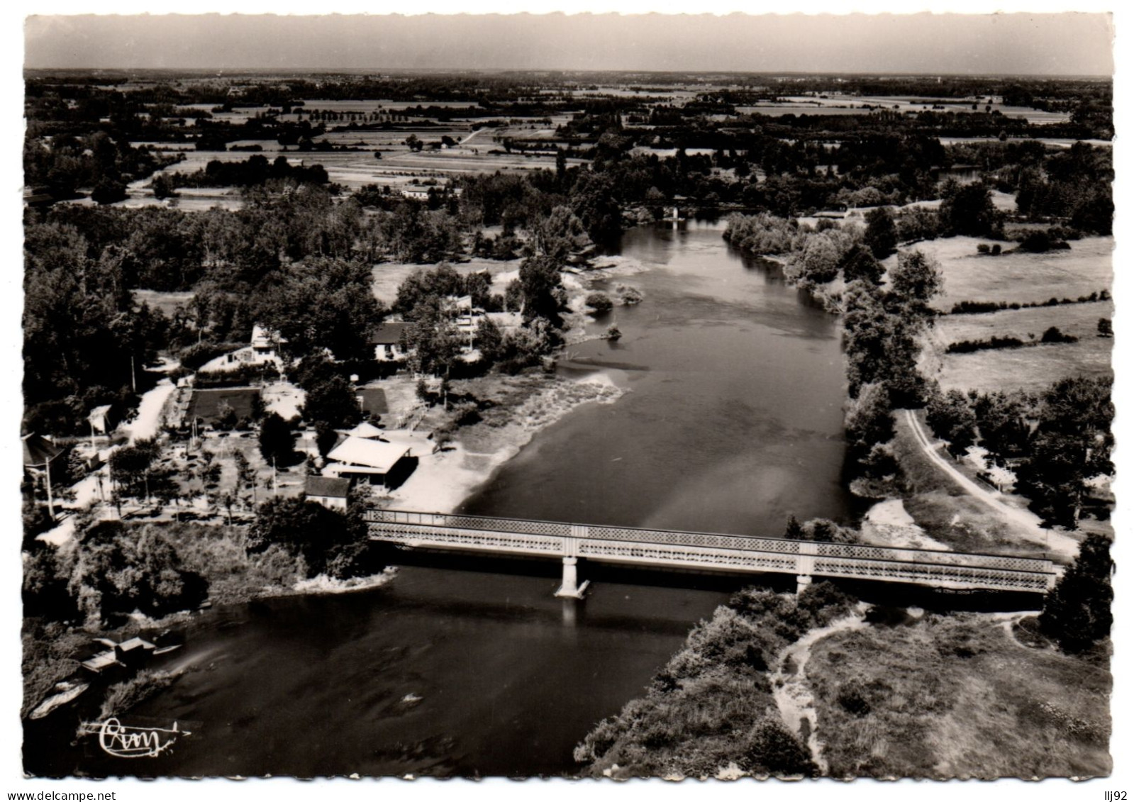 CPSM GF 36 - CHABRIS (Indre) - 14613 A. Vue Aérienne. Pont Sur Le Cher Et Plage - Other & Unclassified