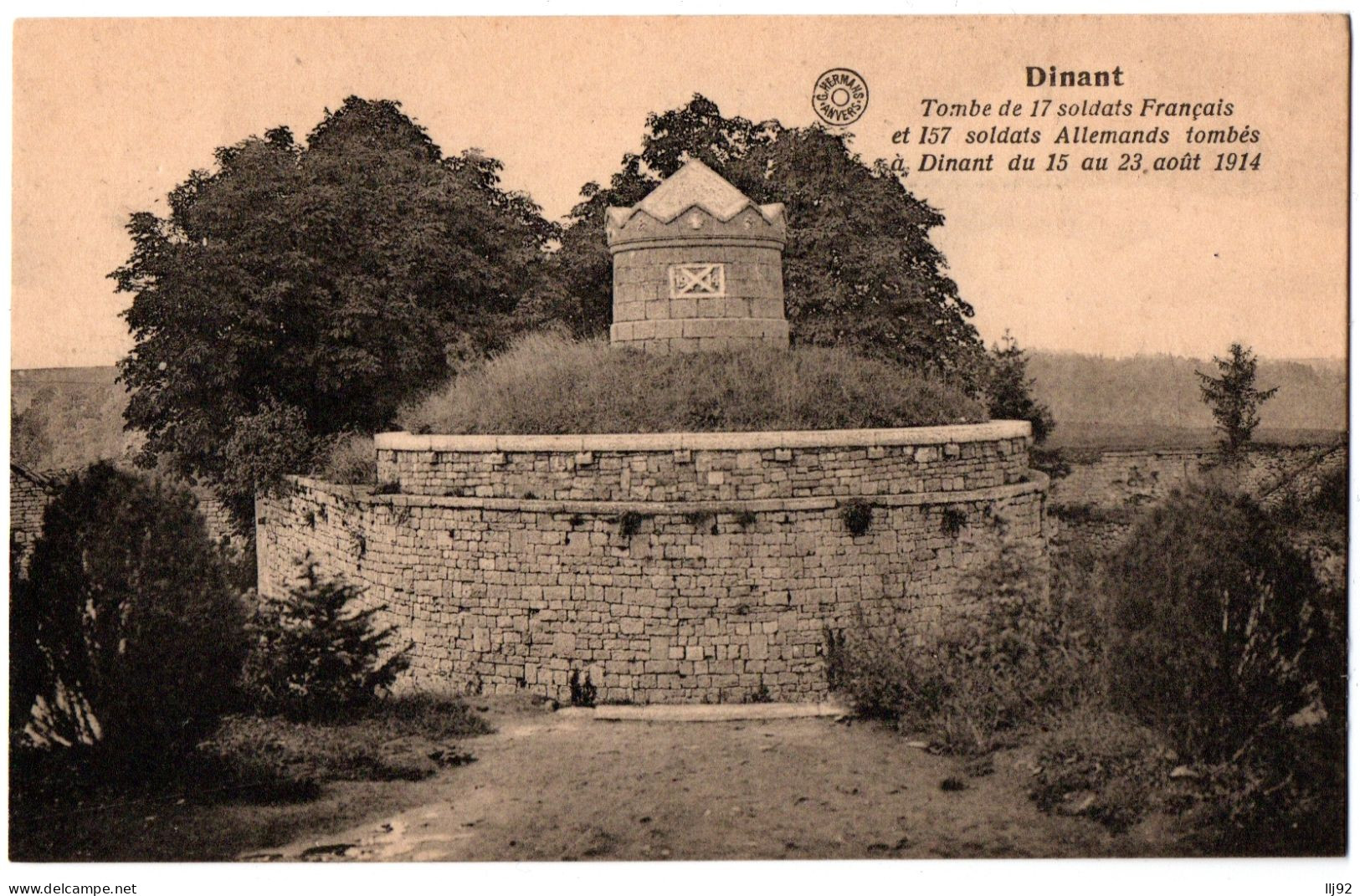 CPA Belgique - DINANT - Tombe De 17 Soldats Français Et 157 Soldats Allemands - Dinant