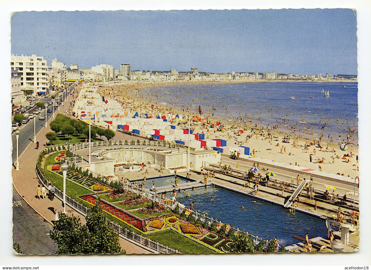 LES SABLES-D'OLONNE (Vendée) - La Piscine Et La Plage - Sables D'Olonne