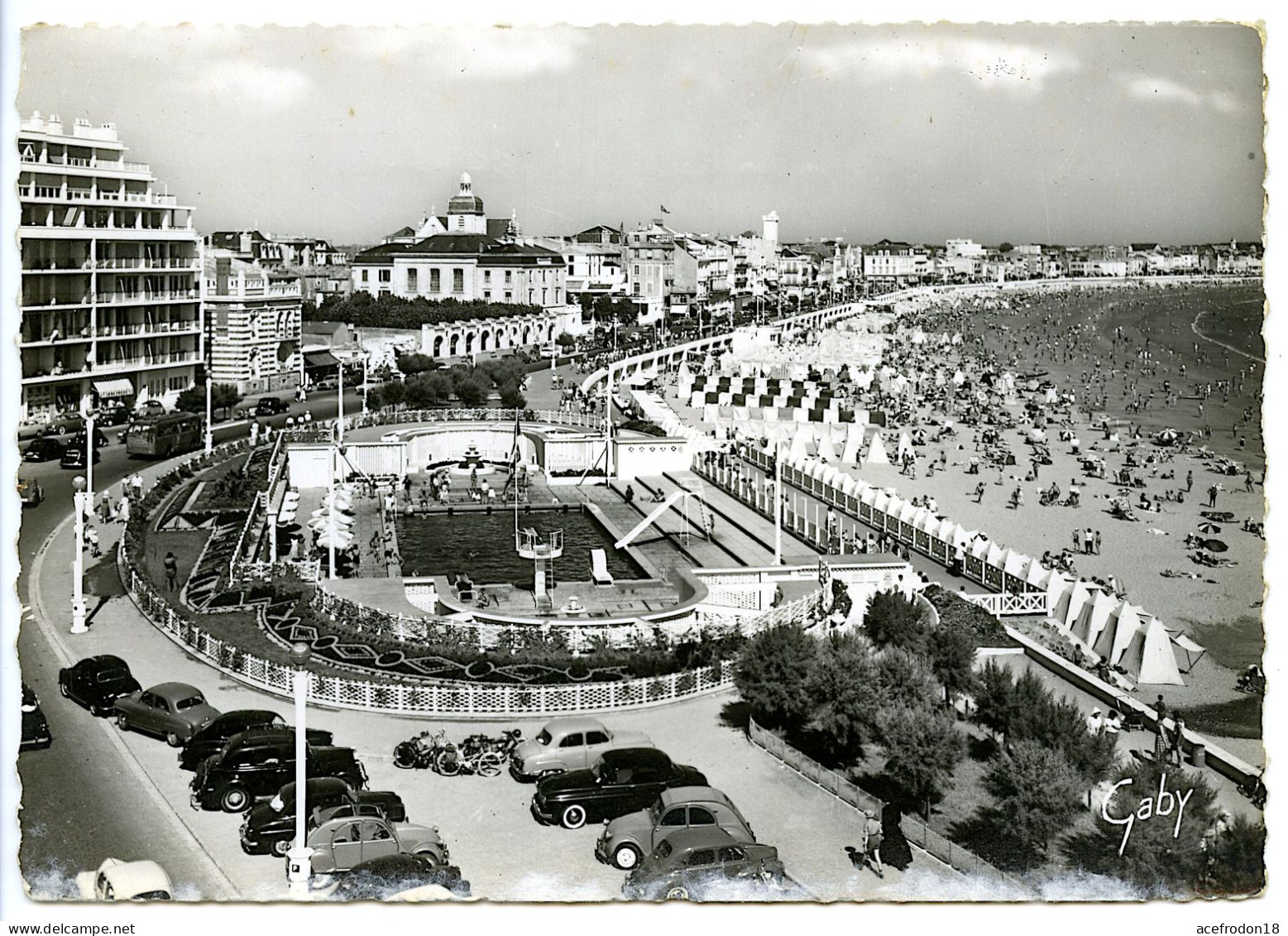 LES SABLES-D'OLONNE (Vendée) - La Piscine Et La Plage - Sables D'Olonne