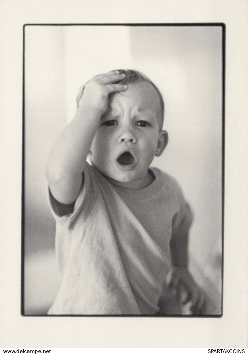 ENFANTS Portrait Vintage Carte Postale CPSM #PBU805.FR - Portraits