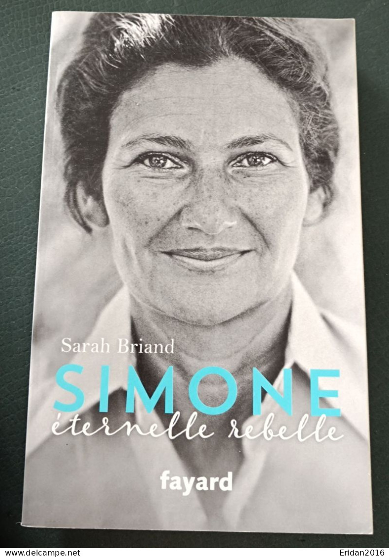 Simone Eternelle Rebelle : Sarah Briand : GRAND FORMAT - Biographie