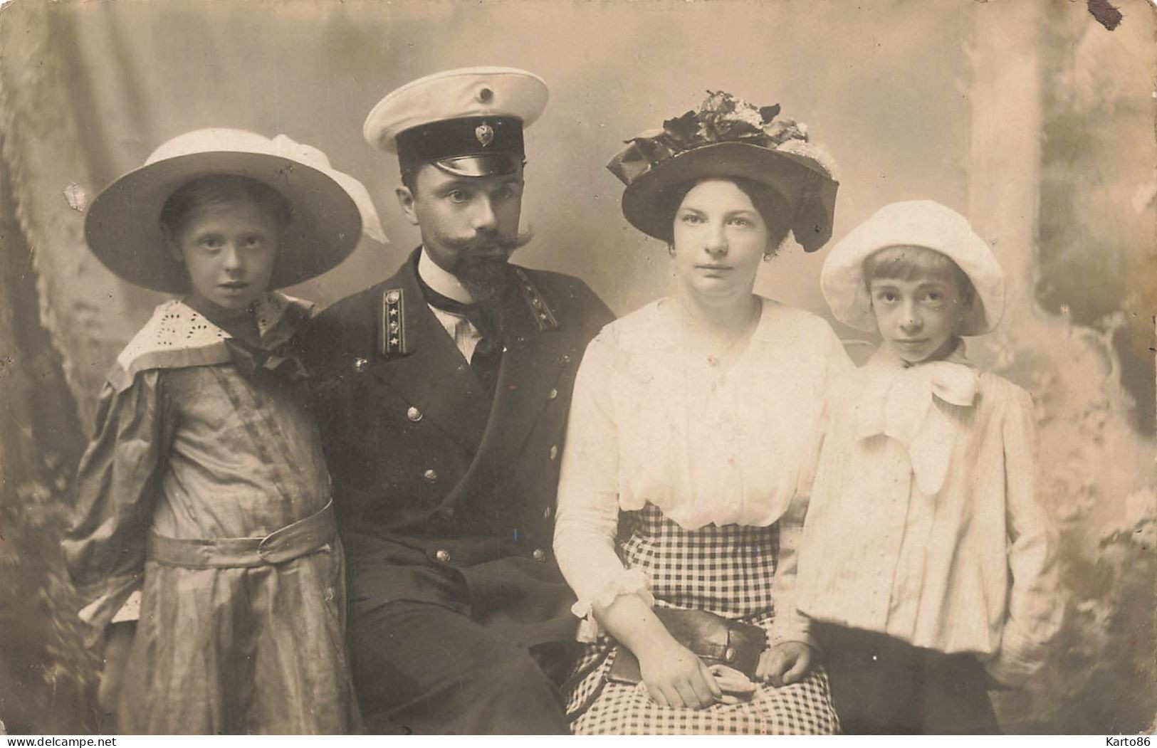 Russia * Carte Photo * Famille Royale * Tsar Tsarine Enfants * Russie Russe * Royauté Royalty - Familles Royales