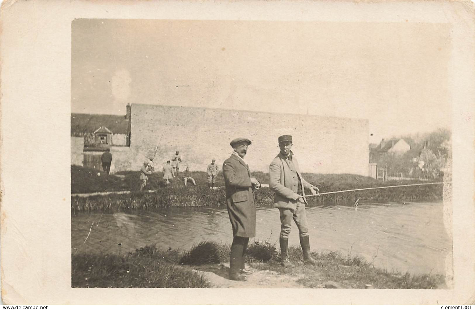 Militaria Carte Photo Militaires A La Peche Pecheurs - Guerre 1914-18