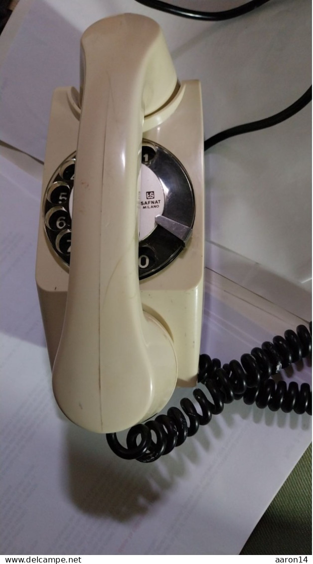 Téléphone Année 60/70 Bakélite TS SAFNAT MILANO - Telephony