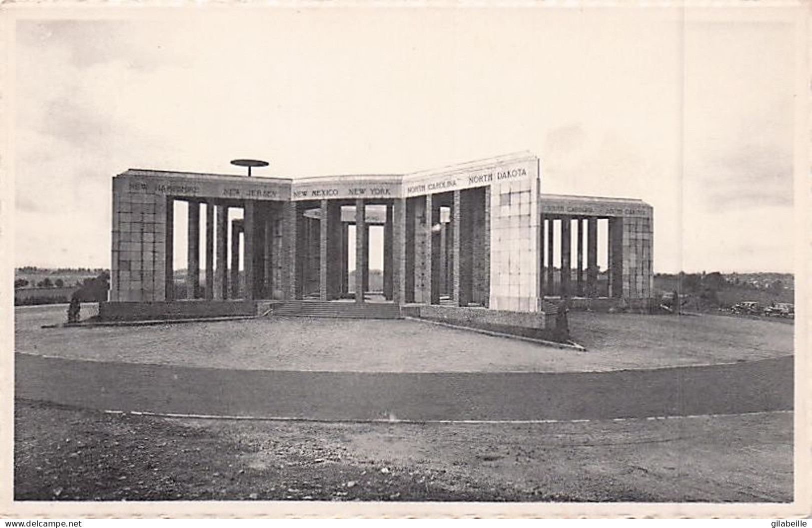 BASTOGNE - Mémorial De La Bataille Du Saillant - Lot 2 Cartes - Bastogne