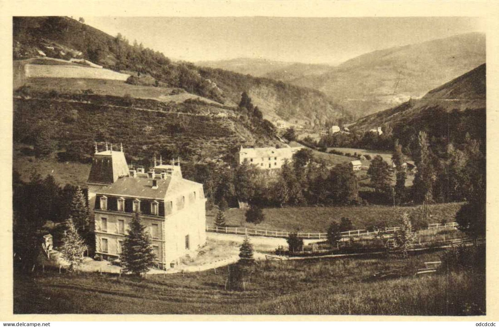 DESTOCKAGE Avant Fermeture Boutique BON LOT 100 CPA CHATEAUX  FRANCE   (toutes Scannées ) - 100 - 499 Karten