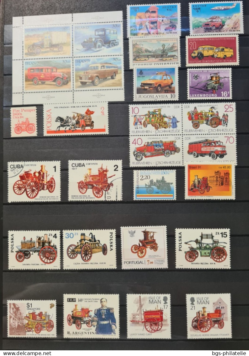 Collection de timbres sur le thème de divers véhicules.