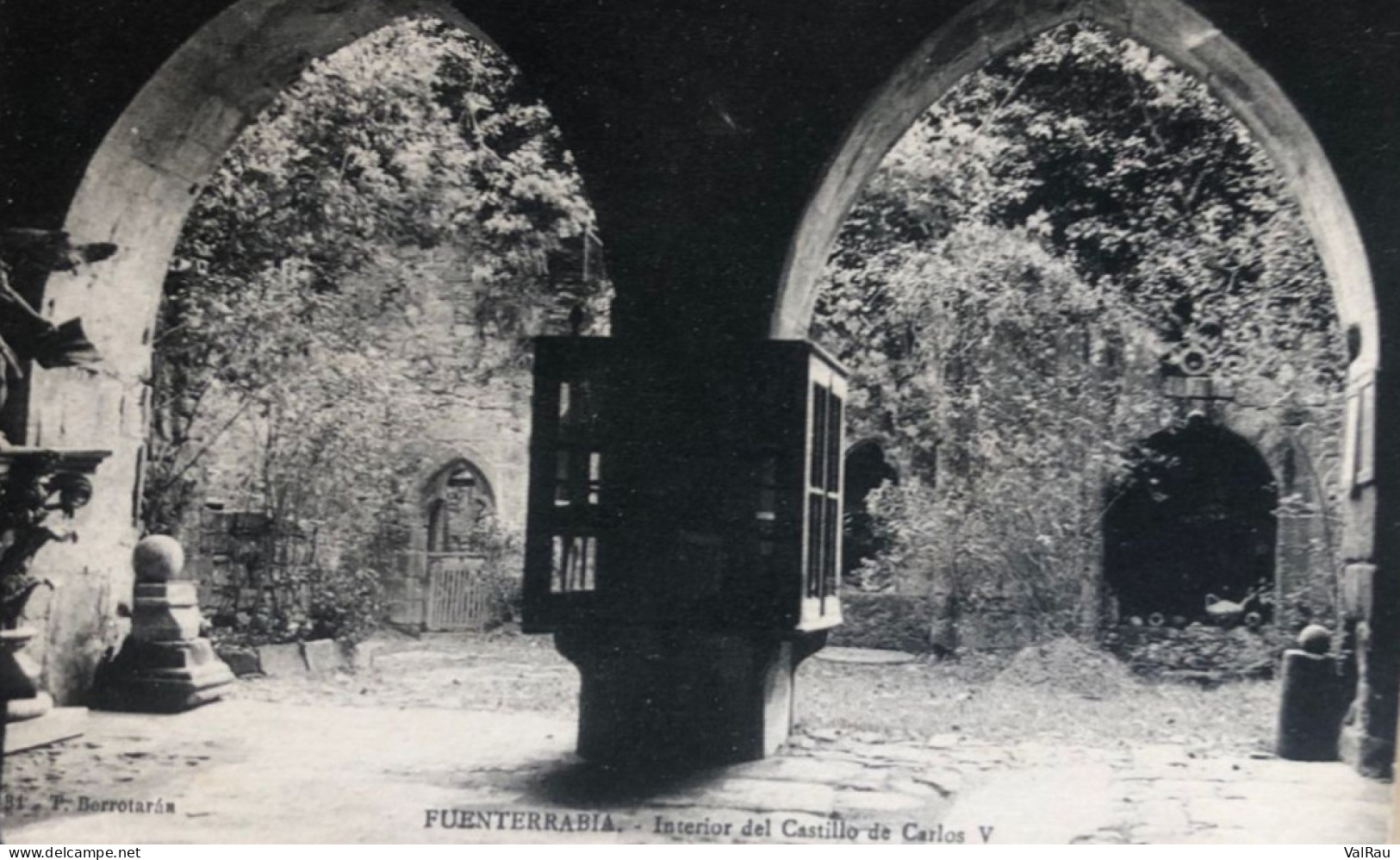 Fuenterrabia / Fontarrabie - Interieur Du Château De Carlos V - Other & Unclassified