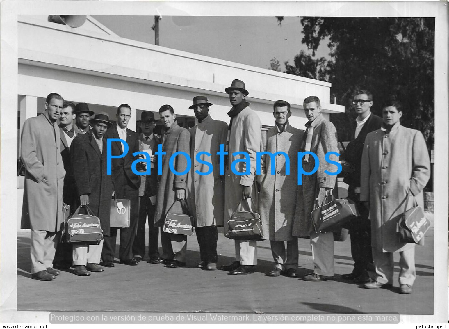 229135 SPORTS BASKET BASKETBALL TEAM JUGADORES SAN FRANCISCO DONS US LLEGADA ARGENTINA 18 X 13 CM PHOTO NO POSTCARD - Basketball