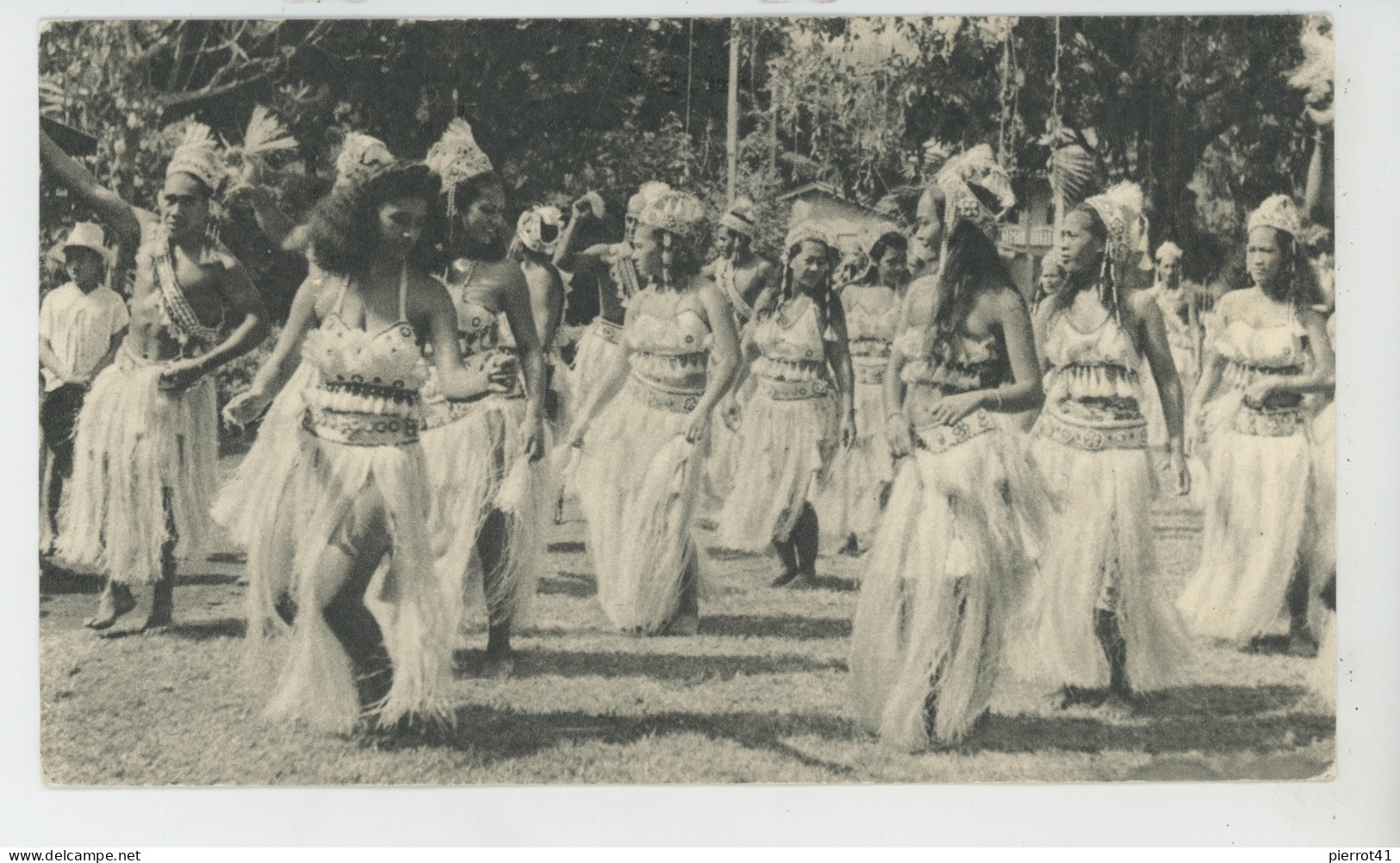 OCEANIE - TAHITI - Danseuses ( Beaux Timbres)- Edit. Croisière Du Centenaire DESPATURE Et Fils - Tahiti