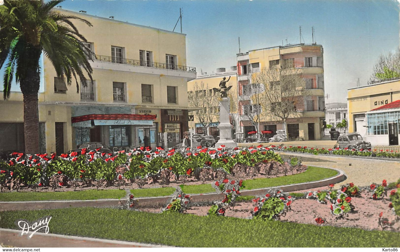 Bizerte , Tunisie * Place Madon * Commerces Magasins - Tunisia