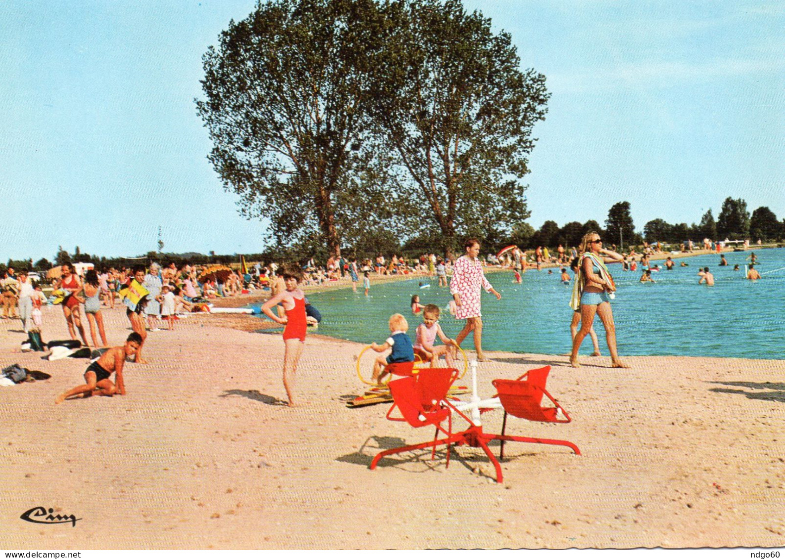 Bourgueil - Le Plan D' Eau Et Sa Plage - Autres & Non Classés