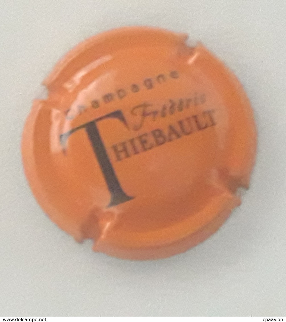 Capsule Orange Frederic THIEBAULT Orange - Other & Unclassified