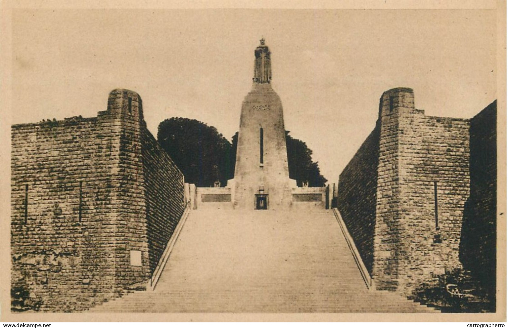 France Verdun Monument A La Victoire Et Aux Soldats De Verdun - Verdun