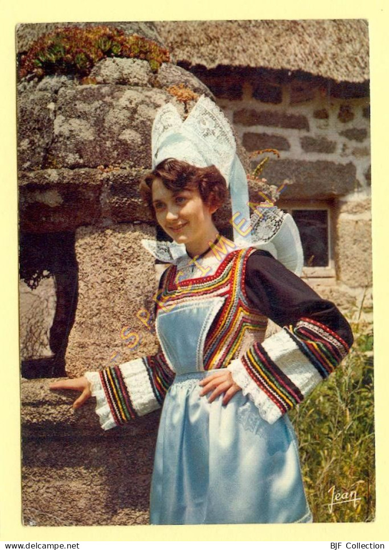 29. PONT-AVEN - Jeune Fille Du Cercle Folklorique  "Théodore Botrel (animée) (voir Scan Recto/verso) - Pont Aven