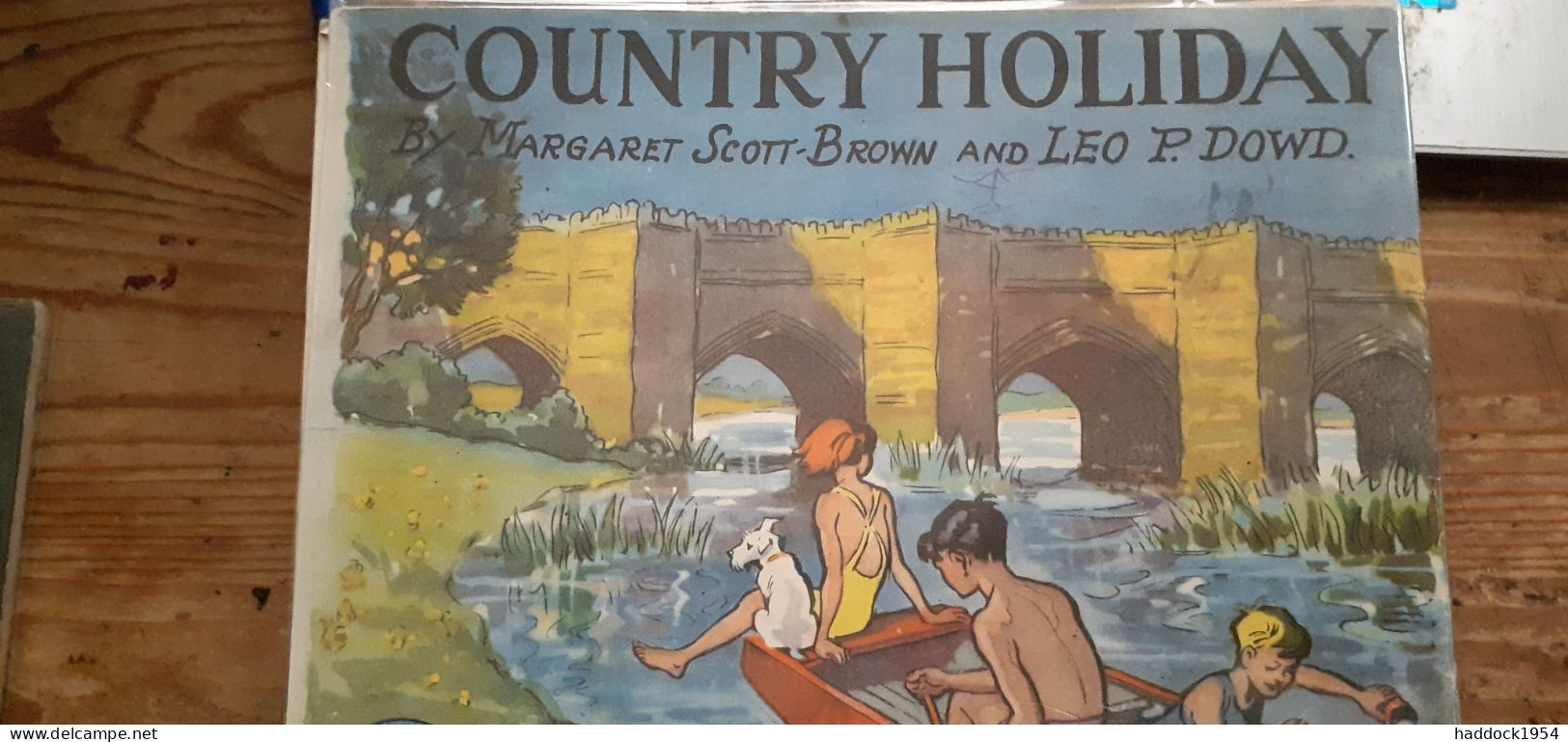 Country Holiday MARGARET SCOTT-BROWN LEO P.DOWD Penguin Books 1944 - Other & Unclassified