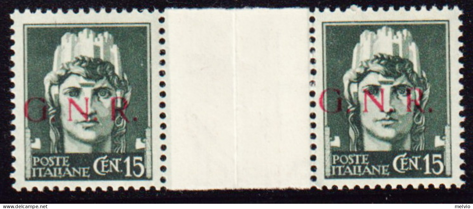 1944-Italia (MNH=**) Coppia 15c. Tiratura Di Brescia Con Interspazio Di Gruppo - Mint/hinged