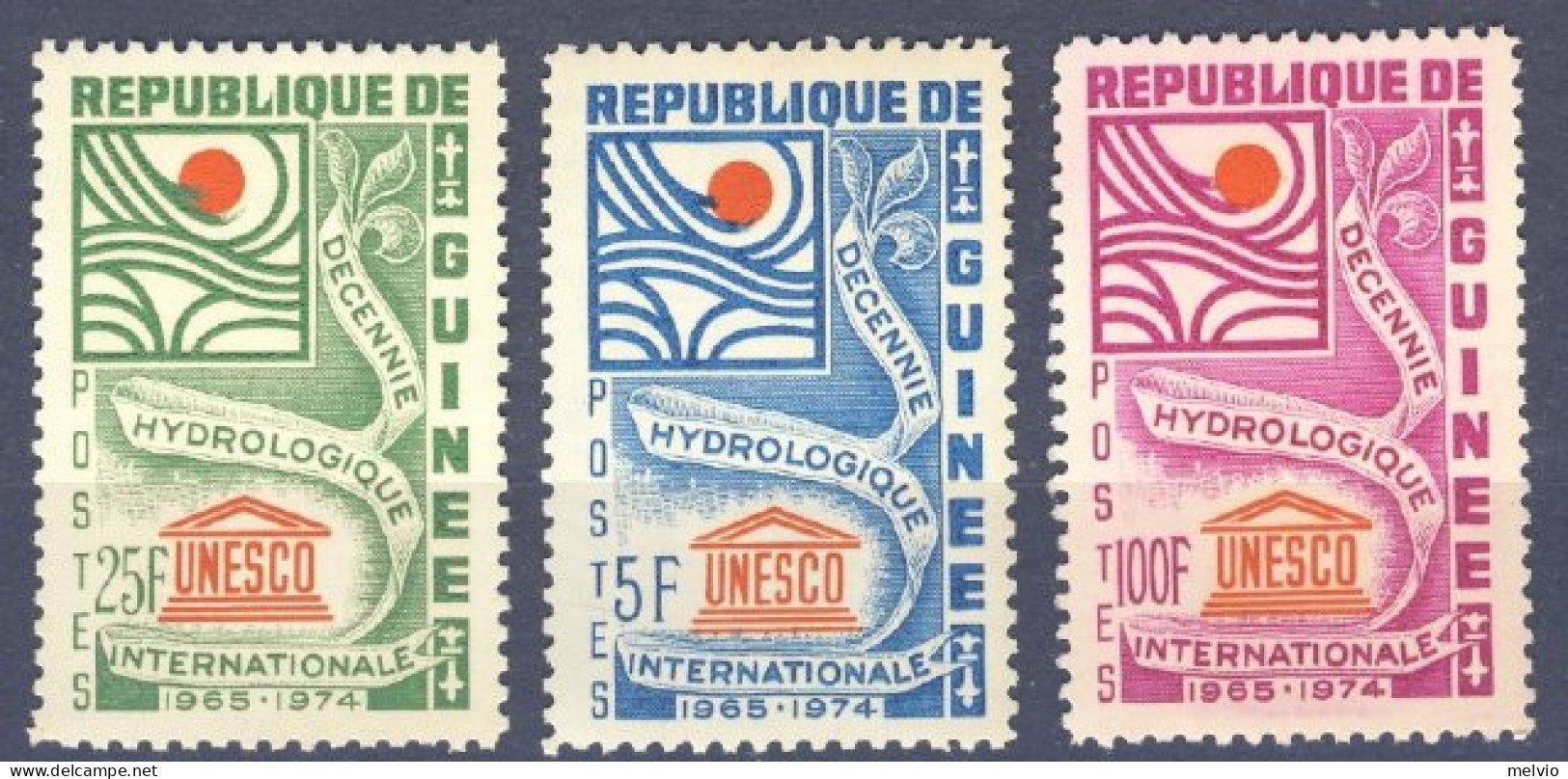 1966-Guinea (MNH=**) S.3v."anniversario Idrogeologico,Unesco" - Guinée (1958-...)